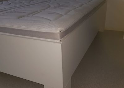 Aangemeten matras in bed op maat